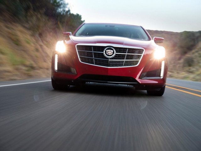 Cadillac CTS фото