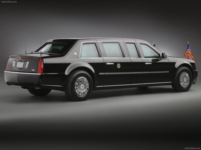 Cadillac DTS Presidential Limousine фото