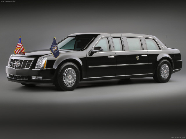 Cadillac DTS Presidential Limousine фото