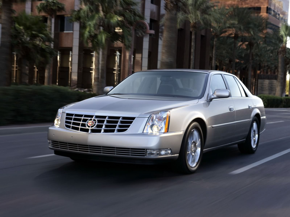 Cadillac DTS фото 21006