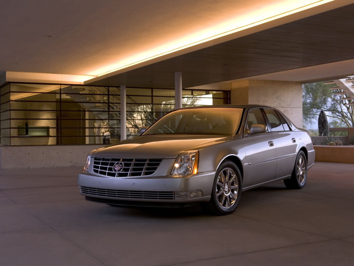 Cadillac DTS фото 21011