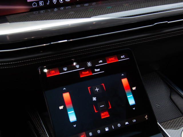 Cadillac Escalade фото