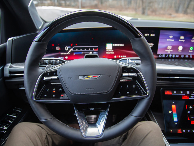 Cadillac Escalade фото