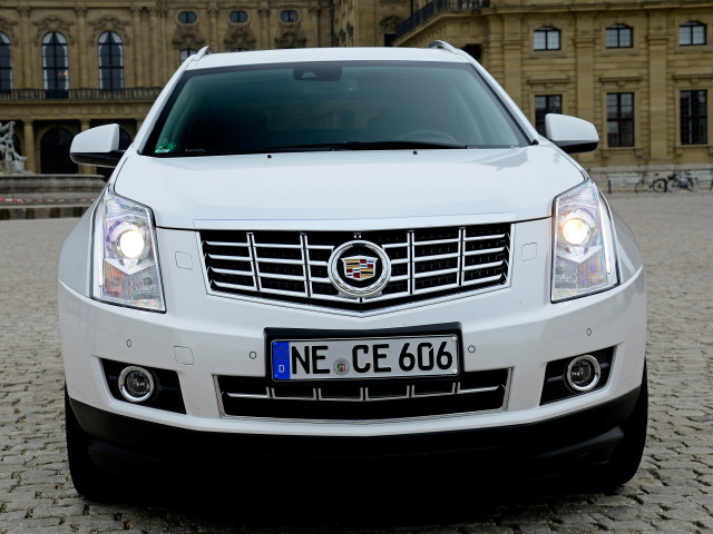 Cadillac SRX фото