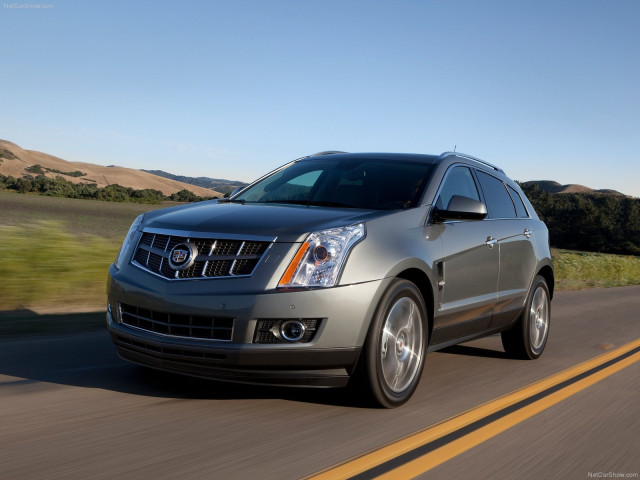 Cadillac SRX фото