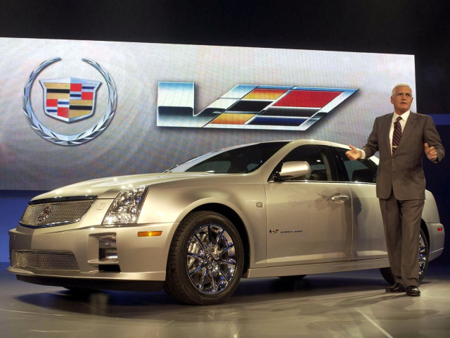 Cadillac STS-V фото