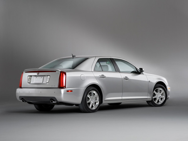 Cadillac STS фото