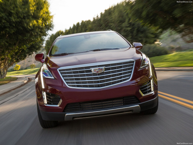 Cadillac XT5 фото