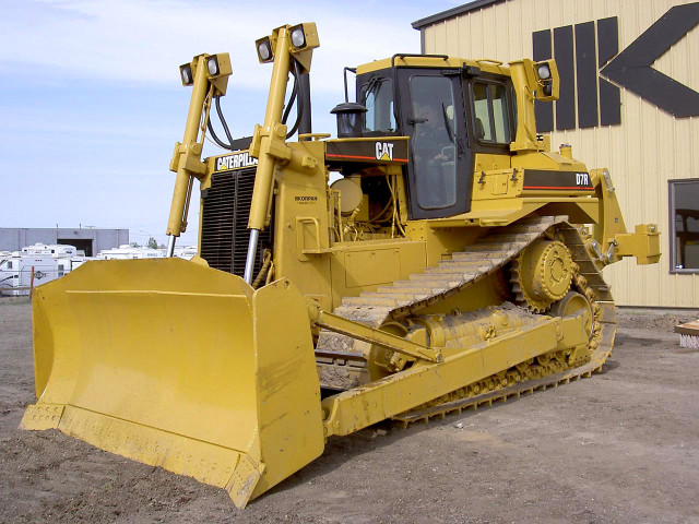 Caterpillar D7 фото