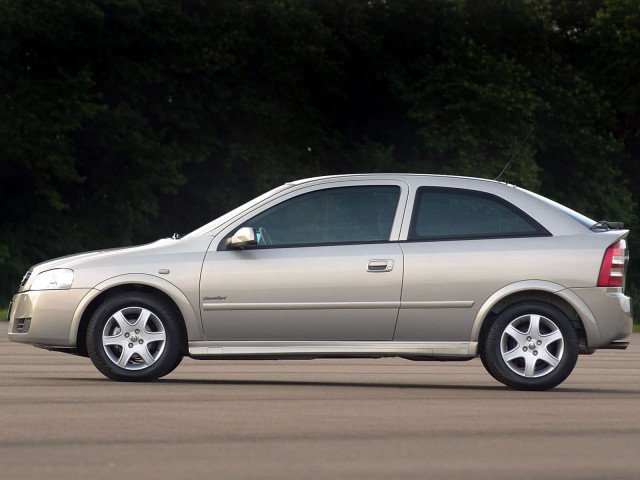 Chevrolet Astra фото