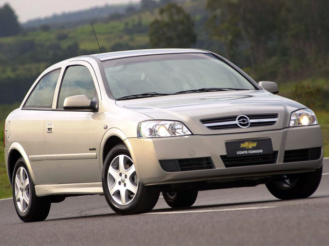 Chevrolet Astra фото