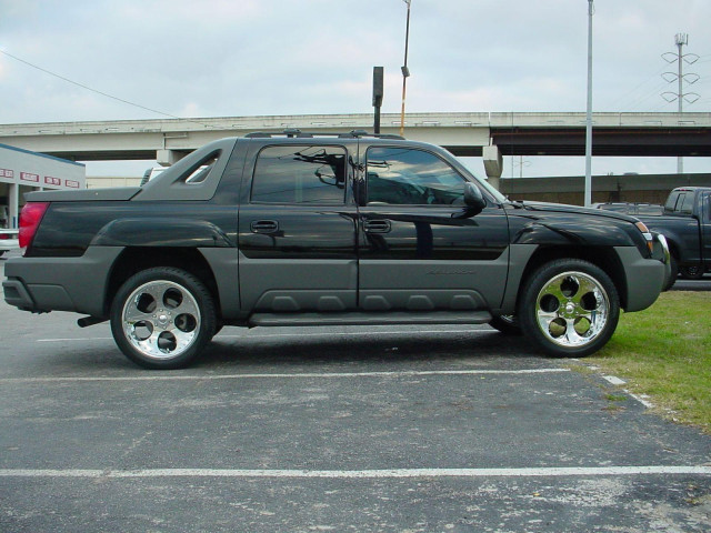 Chevrolet Avalanche фото