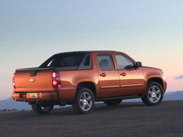 Chevrolet Avalanche фото