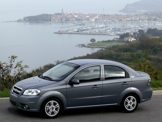 Chevrolet Aveo Sedan фото