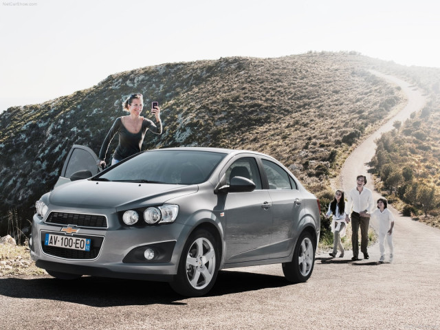 Chevrolet Aveo Sedan фото