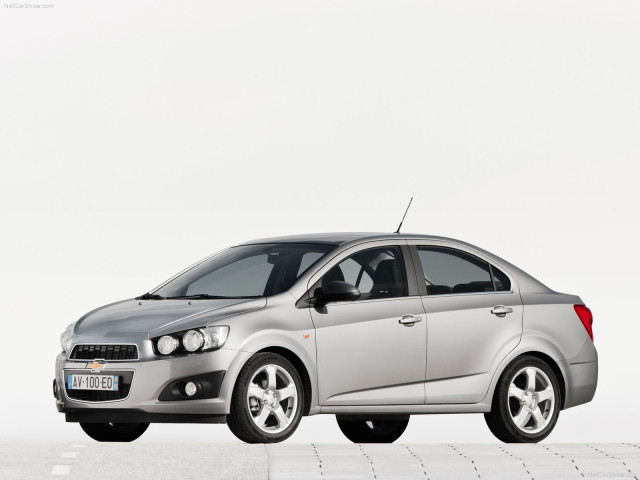 Chevrolet Aveo Sedan фото