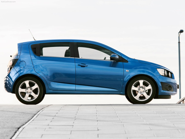 Chevrolet Aveo фото