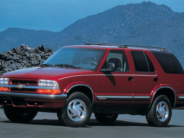 Chevrolet Blazer фото