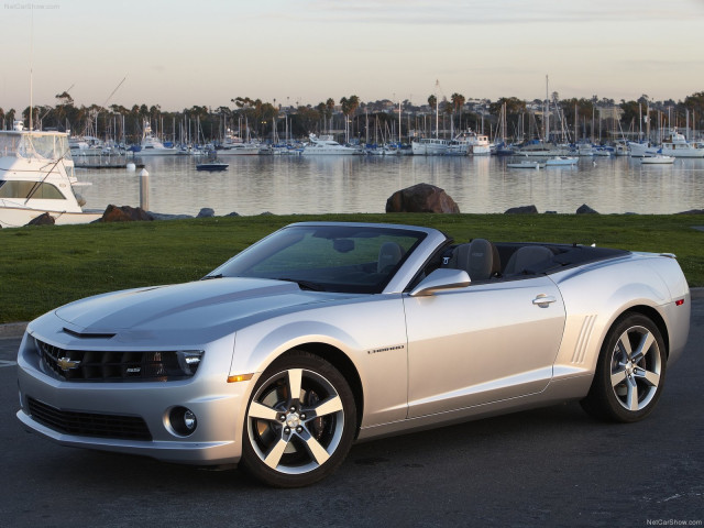 Chevrolet Camaro Convertible фото