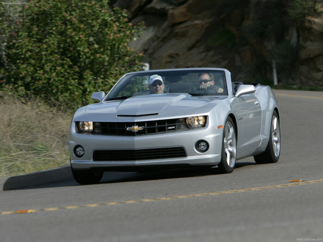 Chevrolet Camaro Convertible фото