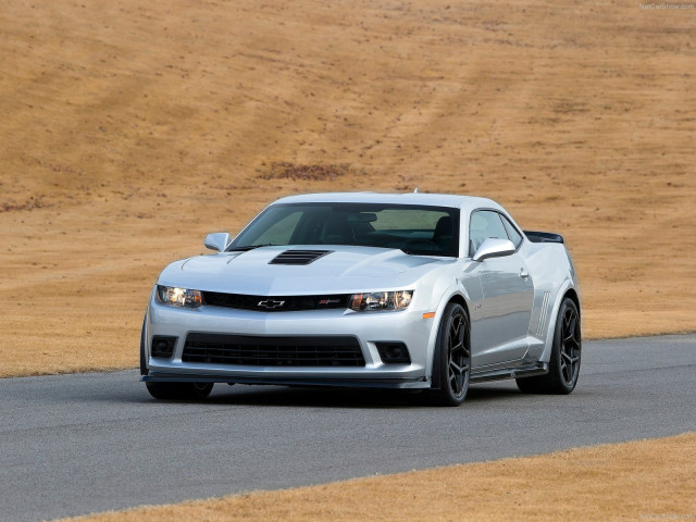 Chevrolet Camaro z28 фото