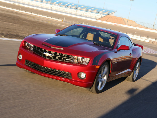 Chevrolet Camaro фото