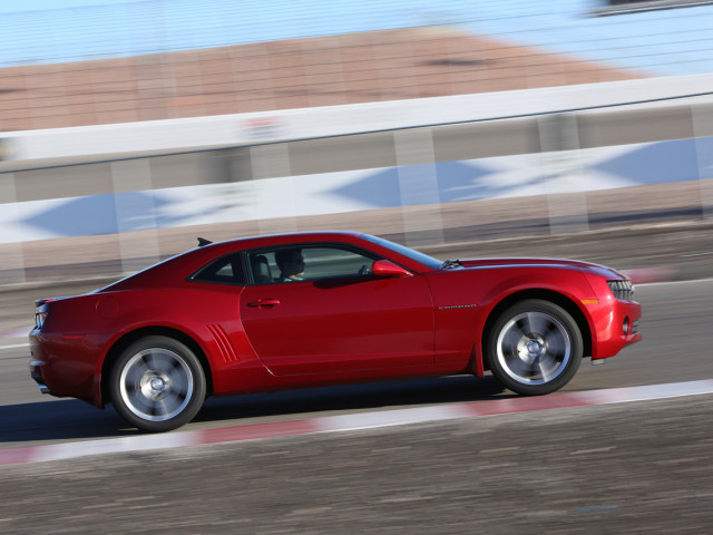 Chevrolet Camaro фото
