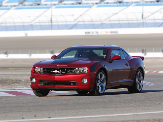 Chevrolet Camaro фото