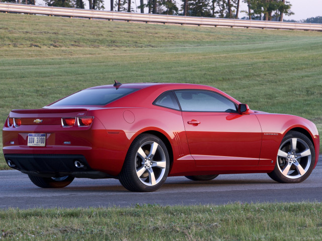 Chevrolet Camaro фото