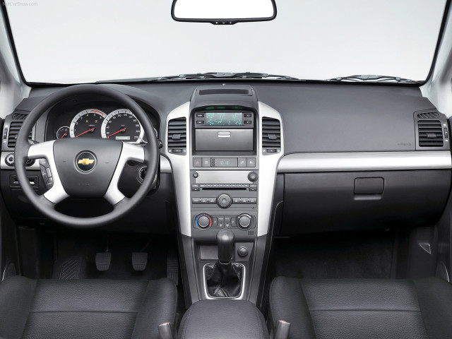 Chevrolet Captiva фото