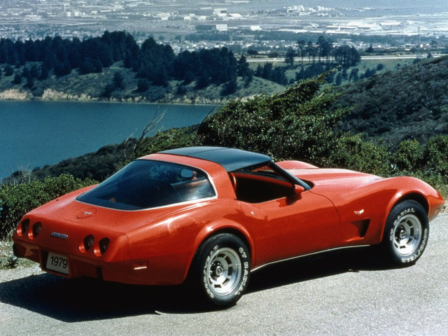 Chevrolet Corvette C3 фото