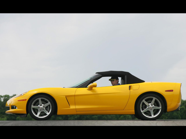 Chevrolet Corvette C6 Convertible фото