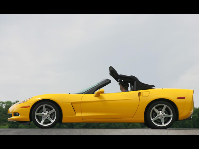 Chevrolet Corvette C6 Convertible фото