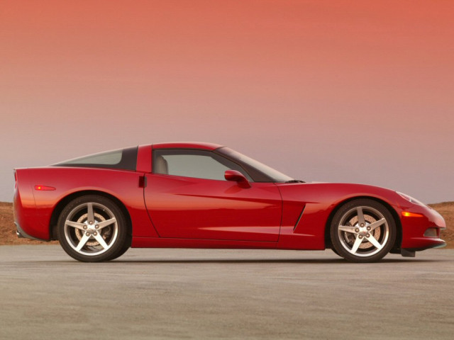 Chevrolet Corvette C6 фото