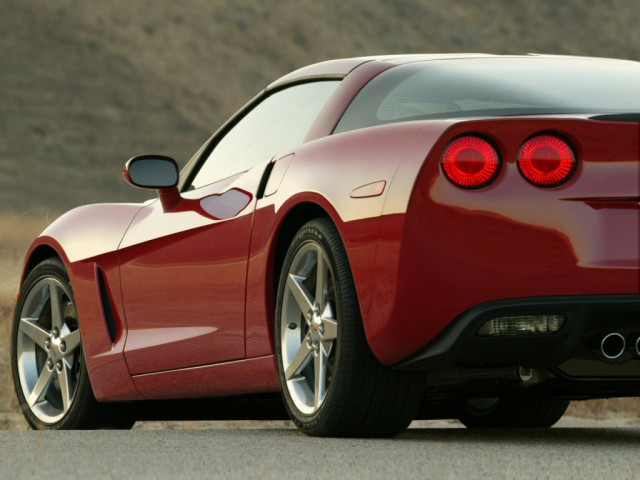 Chevrolet Corvette C6 фото