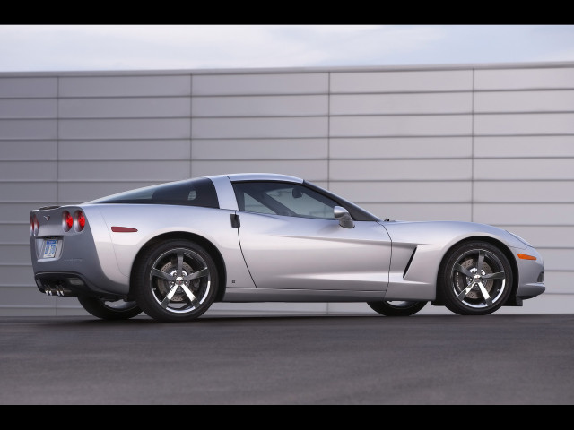 Chevrolet Corvette C6 фото