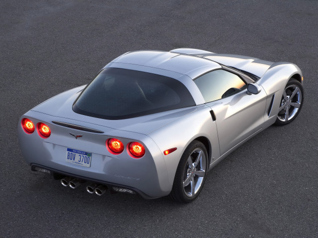 Chevrolet Corvette C6 фото