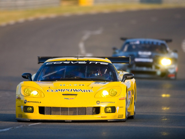 Chevrolet Corvette C6R фото