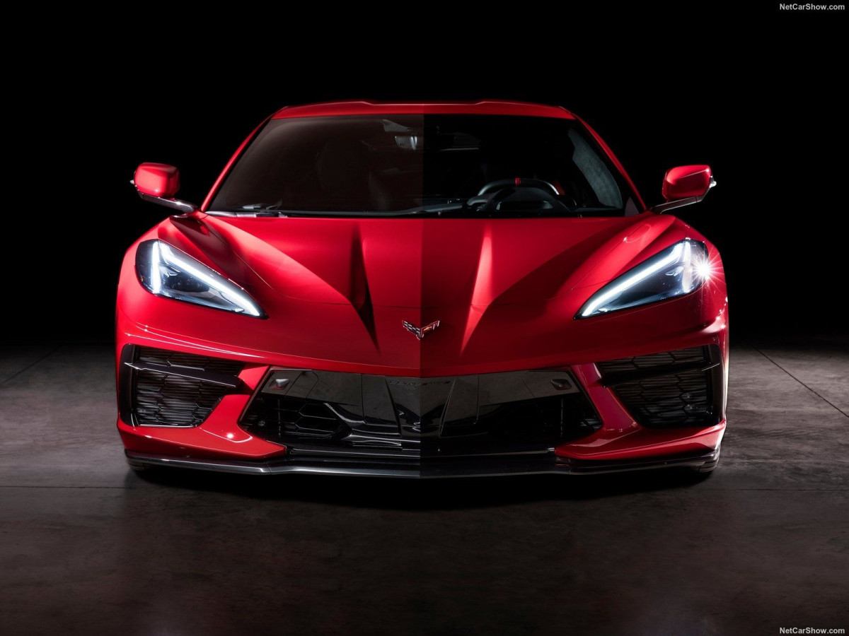 Chevrolet Corvette C8 Stingray фото 204239