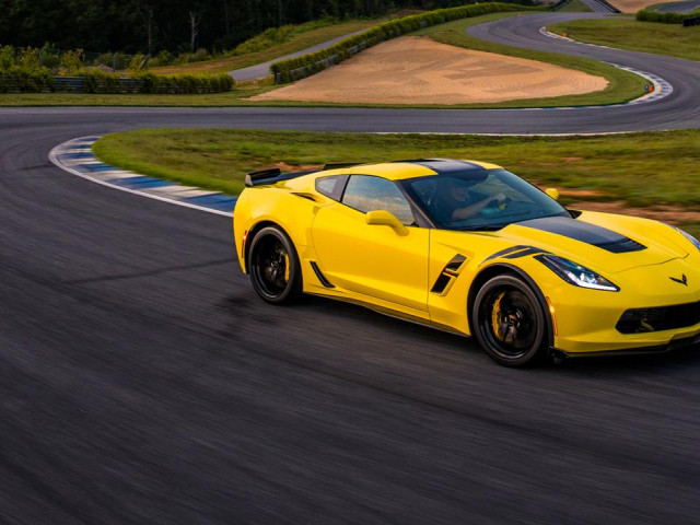 Chevrolet Corvette Grand Sport фото