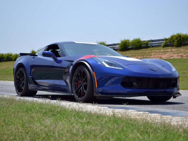 Chevrolet Corvette Grand Sport фото