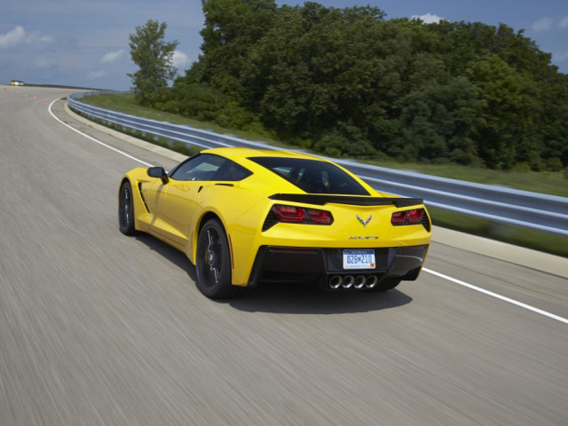 Chevrolet Corvette Stingray фото