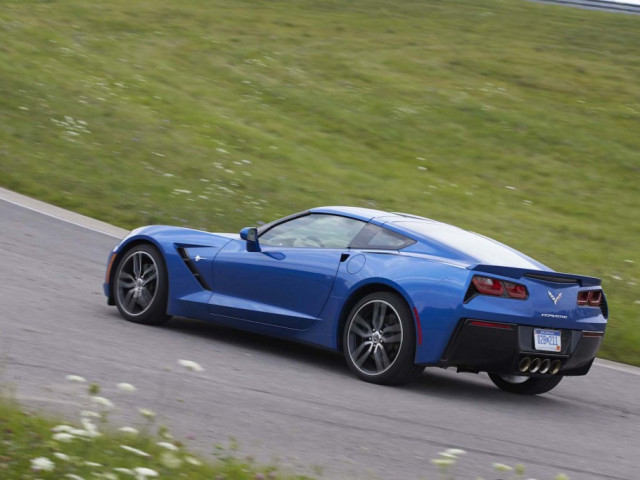 Chevrolet Corvette Stingray фото