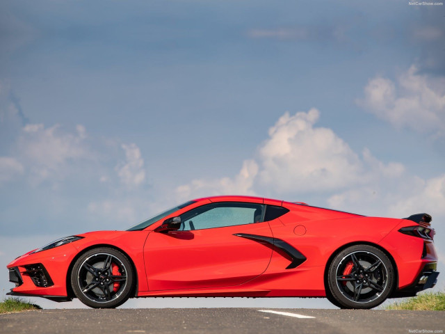 Chevrolet Corvette Stingray фото