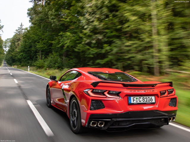 Chevrolet Corvette Stingray фото