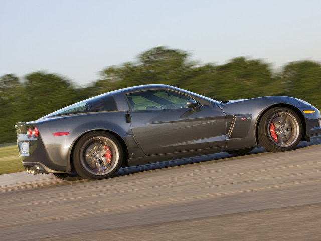 Chevrolet Corvette Z06 фото