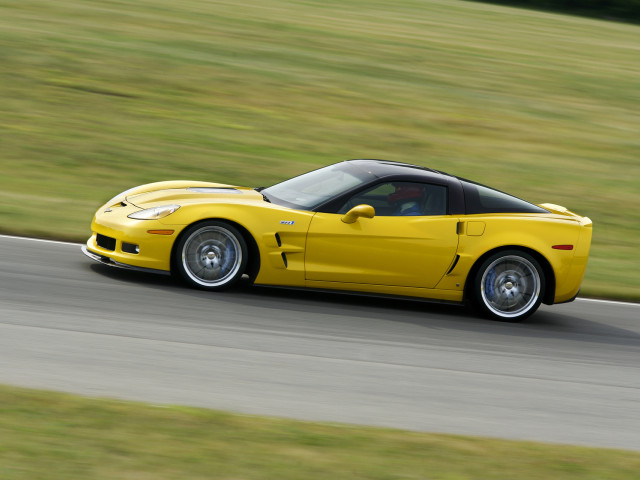 Chevrolet Corvette ZR-1 фото