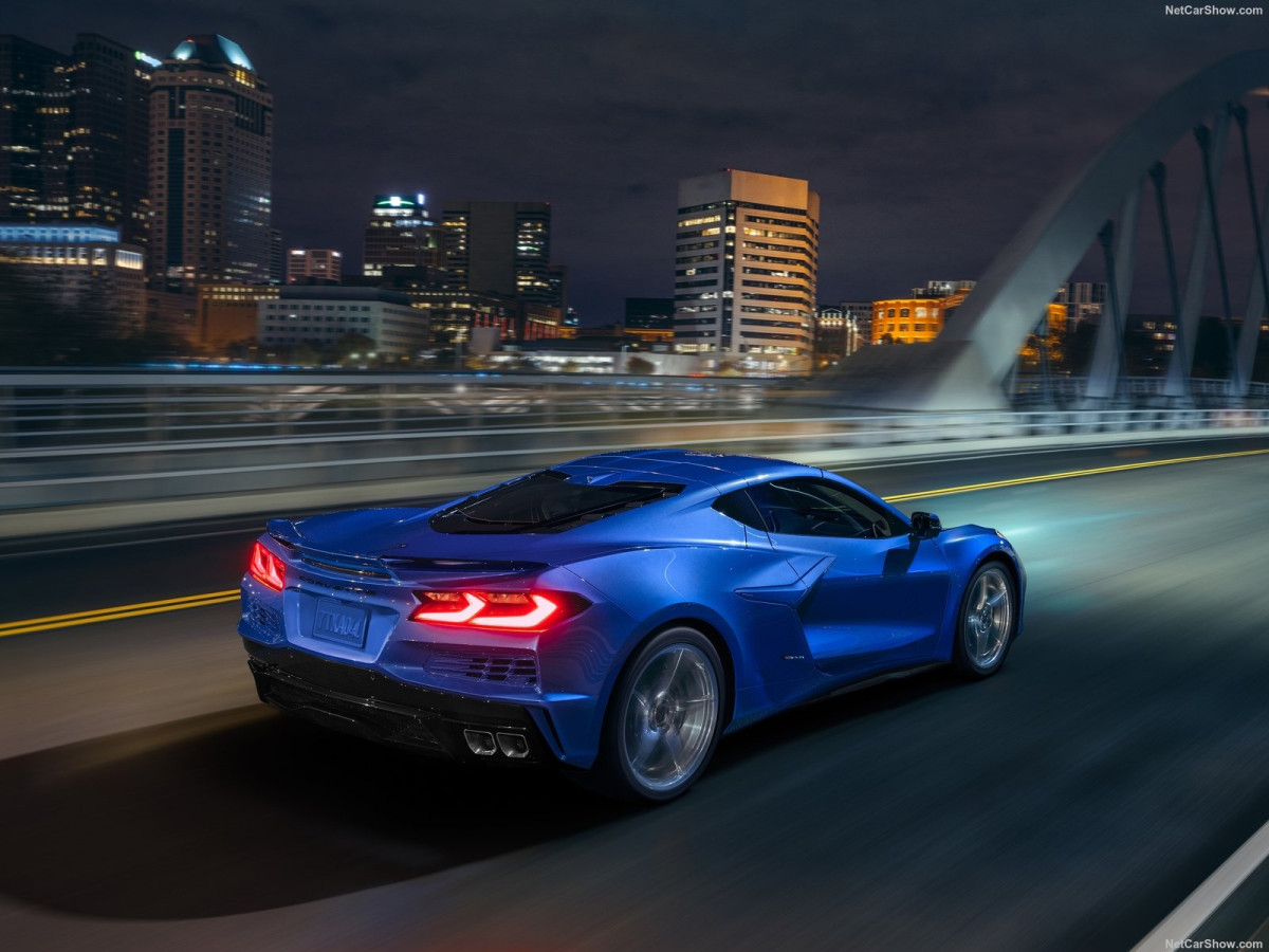 Chevrolet Corvette фото 210264