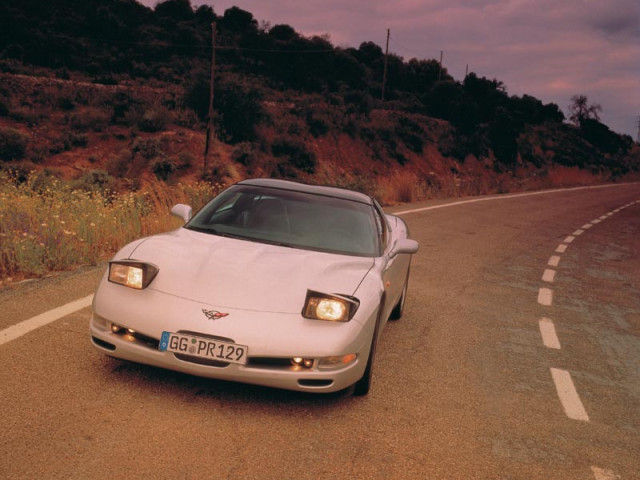 Chevrolet Corvette фото