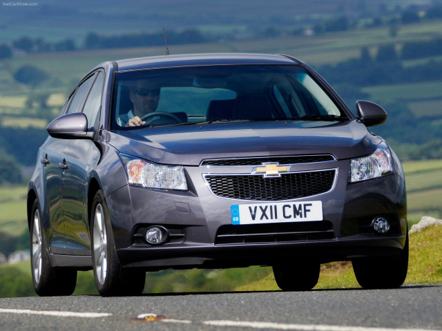 Chevrolet Cruze Hatchback фото